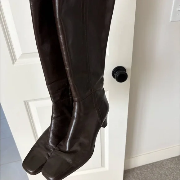 Vintage Michelle D Brown Leather Knee-High Boots - Picture 3 of 7